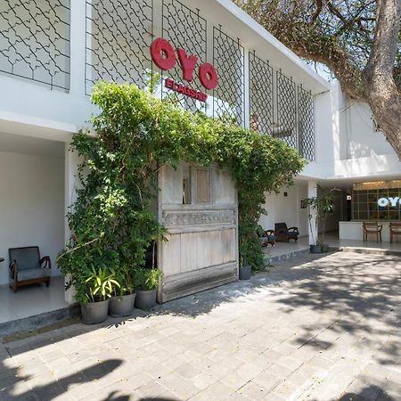 Oyo Flagship 1472 Astana Pengembak Sanur Otel Dış mekan fotoğraf